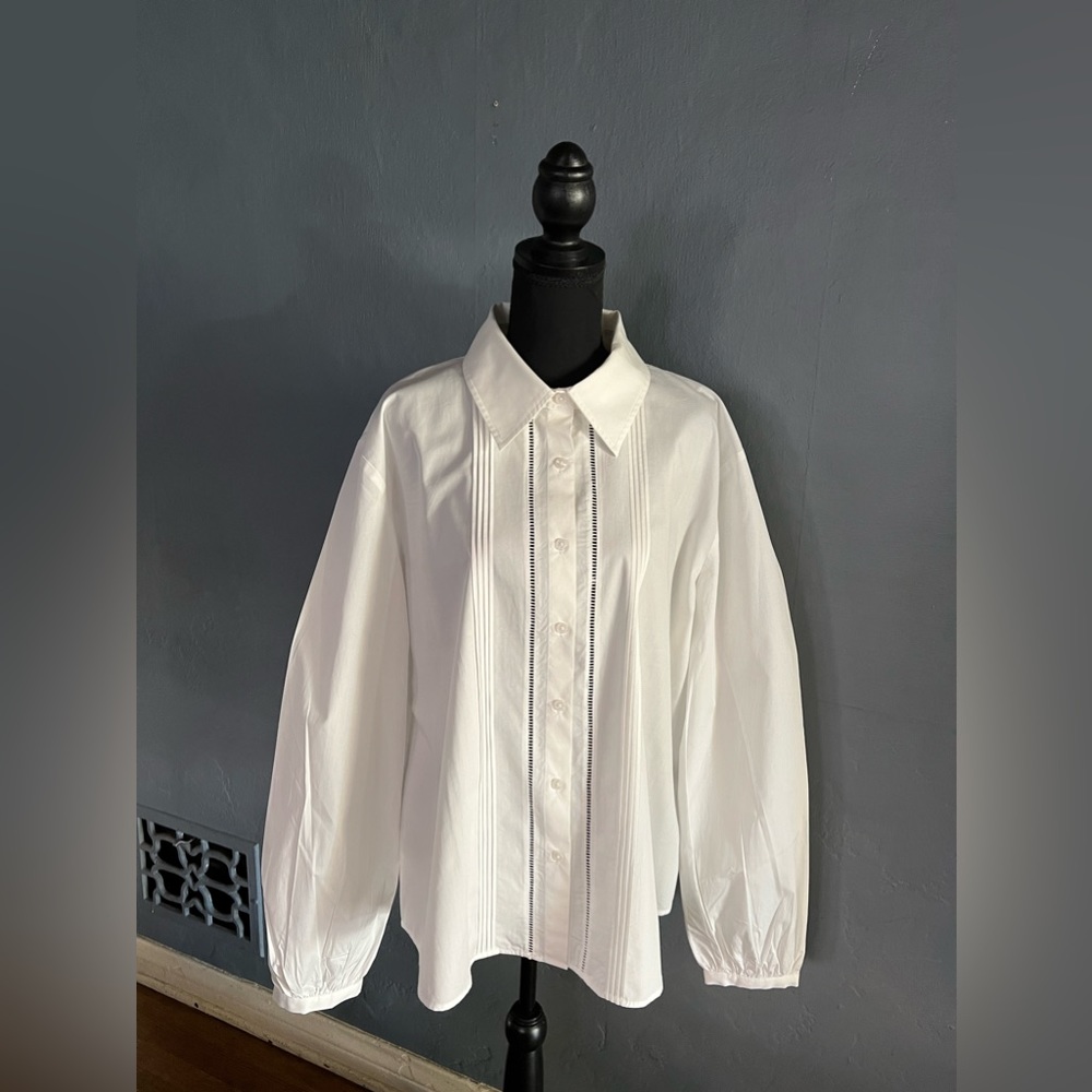 Who What Wear Brett cotton button down shirt, Size IX,